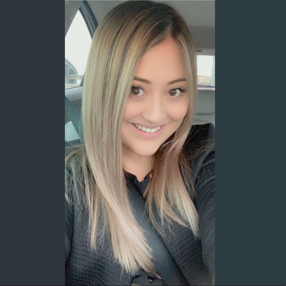 Meet your Posher, Marcela